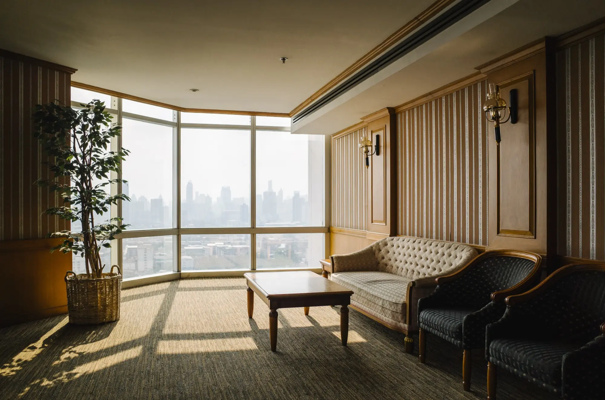 Professionally managed Clear Lake Airbnb living room